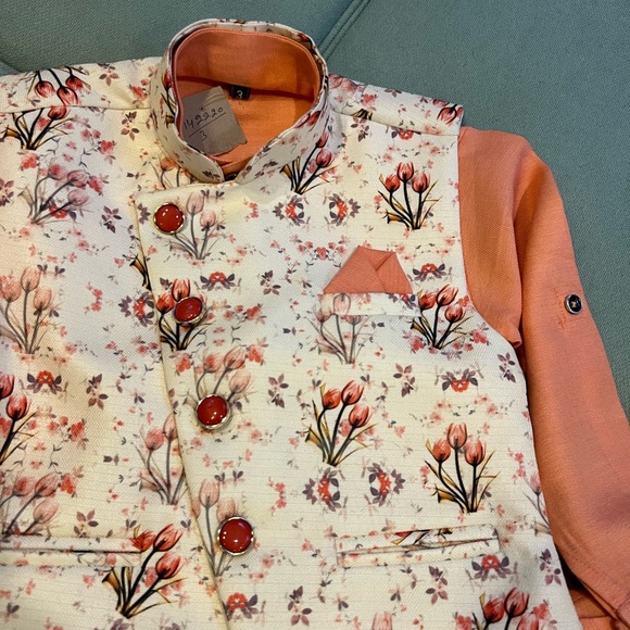 NWTs!!! Boys Matching Set with Jacket with Floral Weave Work (size: 3) - Picture 4 of 7